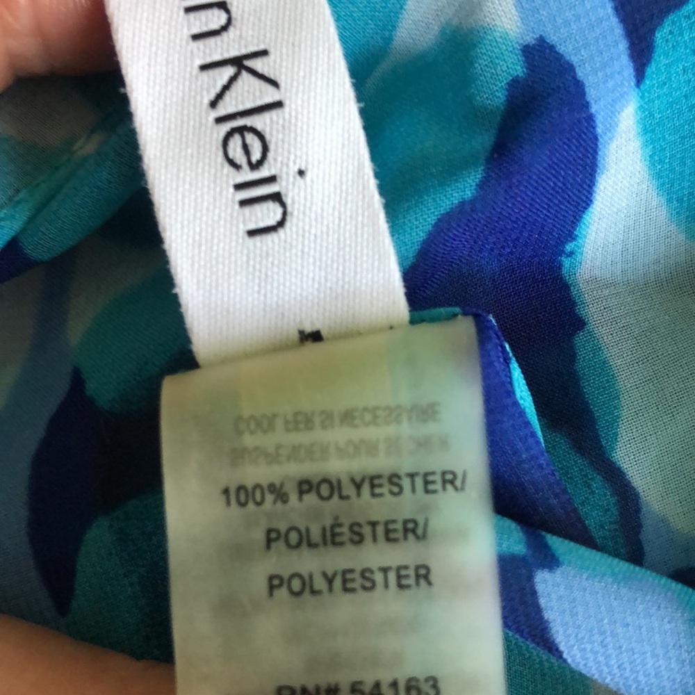NEW! Calvin Klein Long Flowing Scarf - Picture 5 of 5